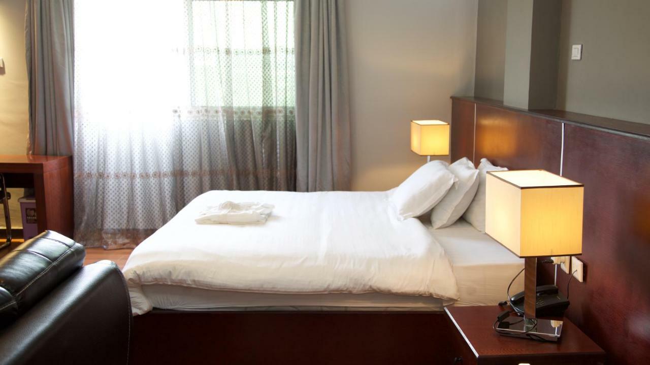 אדיס אבבה Yinm Furnished Apartment מראה חיצוני תמונה